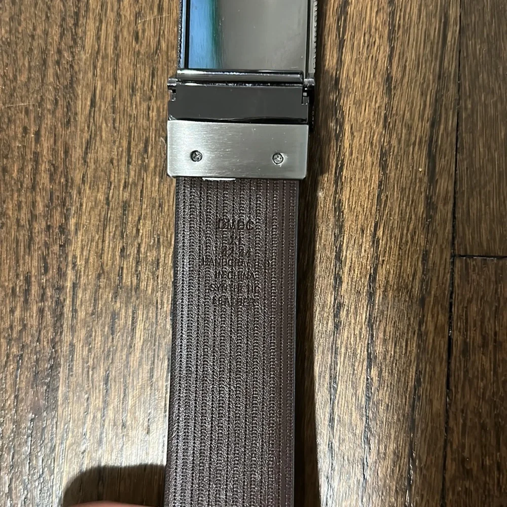 Kenneth Cole Metal Buckle Reversible Black and Brown Men’s Size XL 42-44 Belt